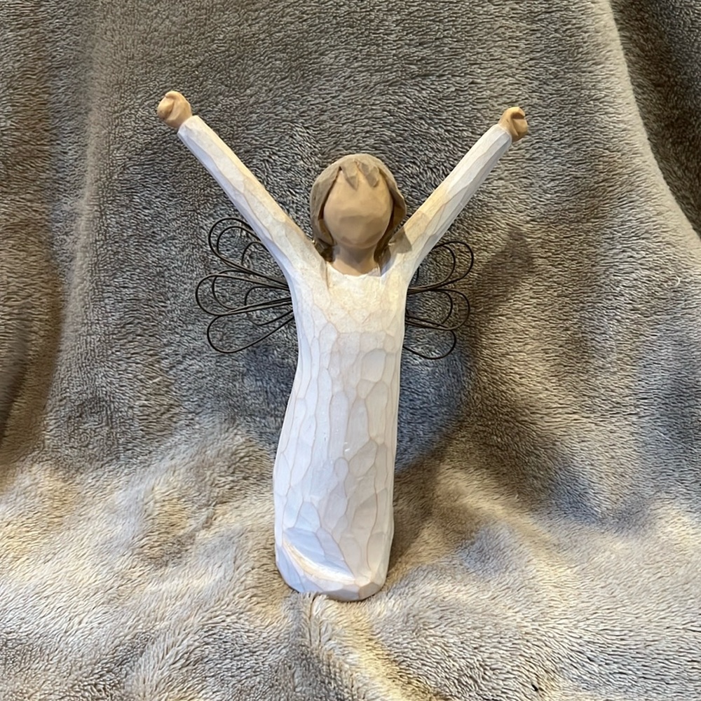 Willow Tree Courage figurine
